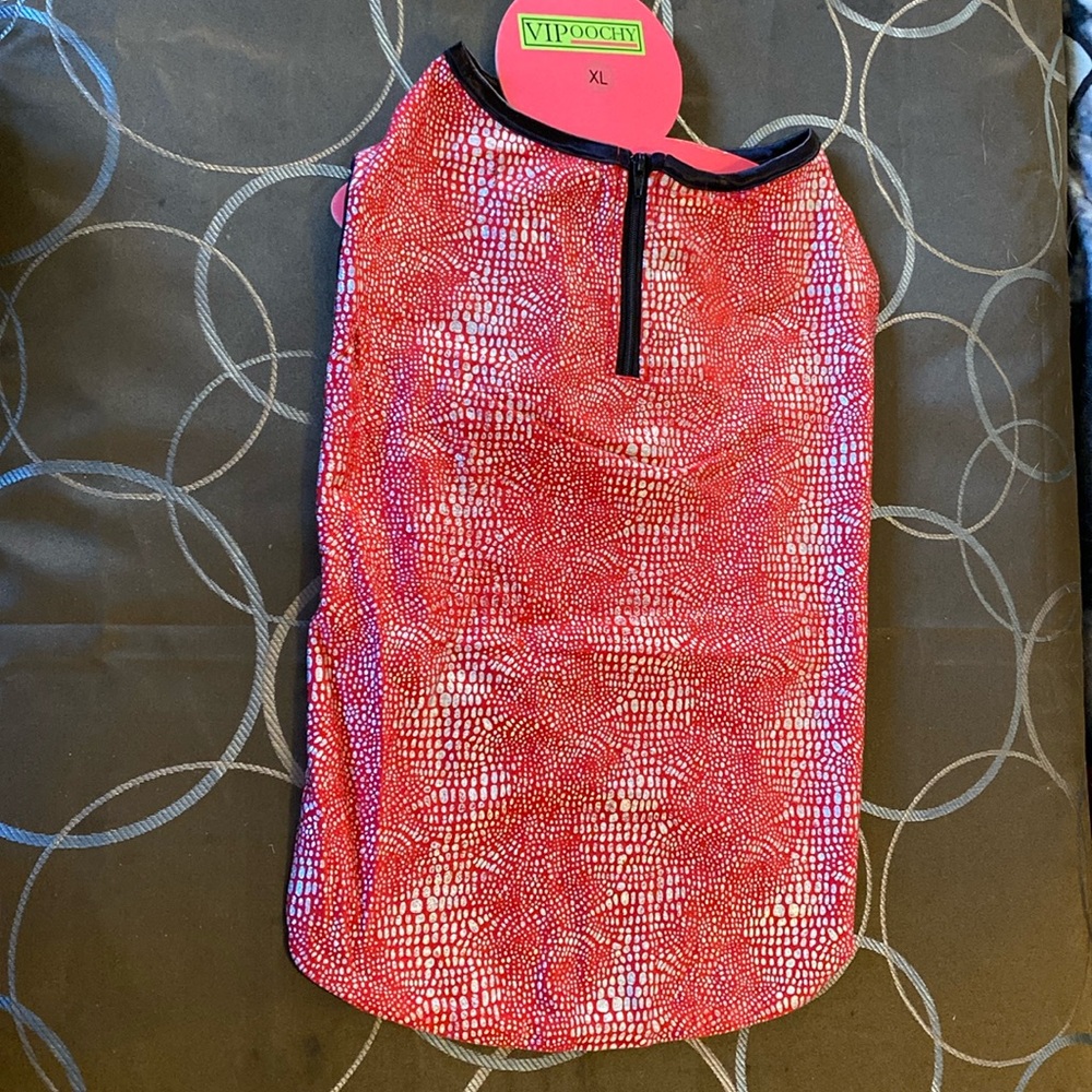 ! Dog Vipoochy Top size XL red silver light pretty new Attention!!check my measu